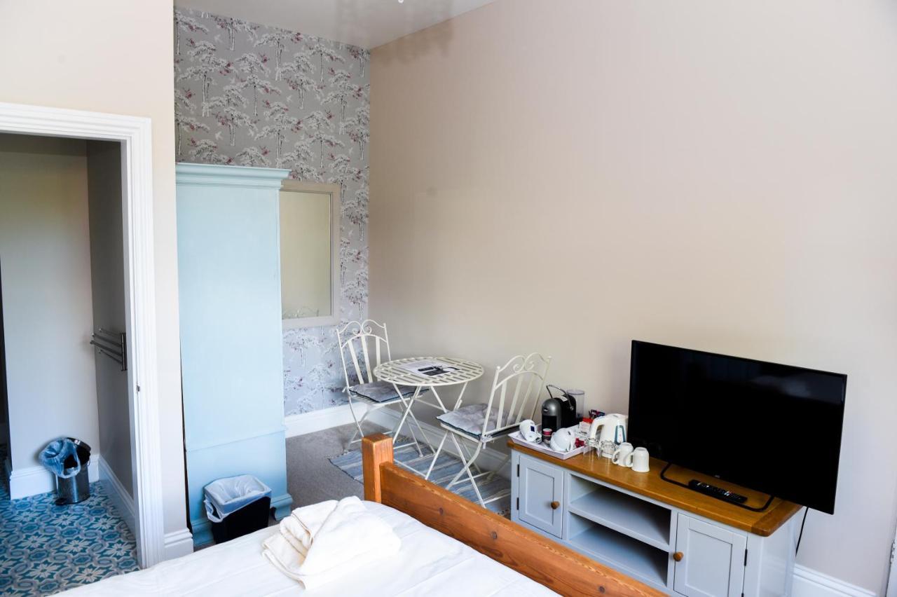 Hillcrest Bed & Breakfast